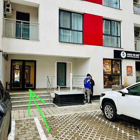 Zen Central Studio Bucharest Luaran gambar