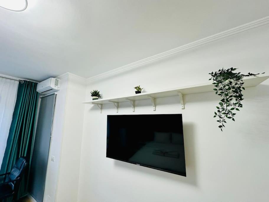 Zen Central Studio Bucharest Luaran gambar